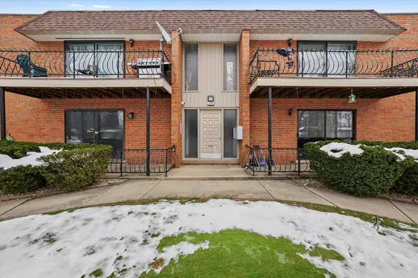 629 N Carroll Parkway #208, Glenwood, IL 60425