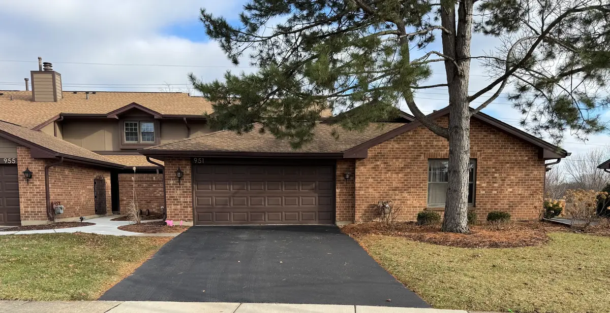 951 Brown Deer Drive, Westmont, IL 60559 - #1
