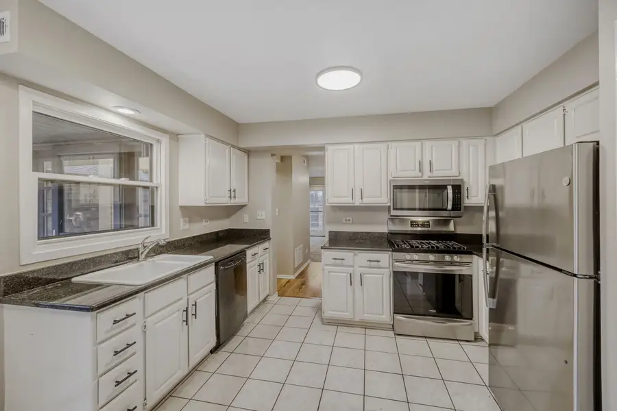 951 Brown Deer Drive, Westmont, IL 60559 - #3