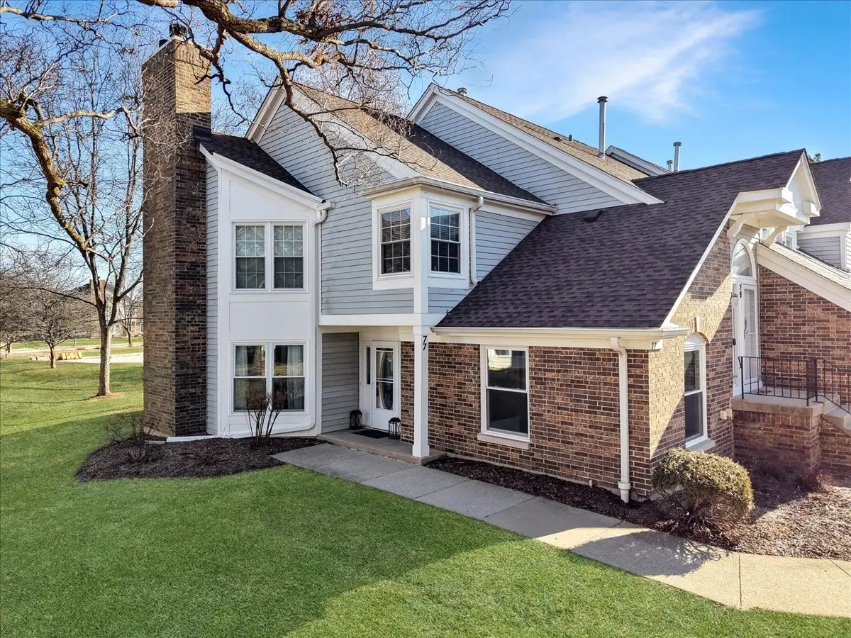 77 Willow Parkway, Buffalo Grove, IL 60089 - Image #1