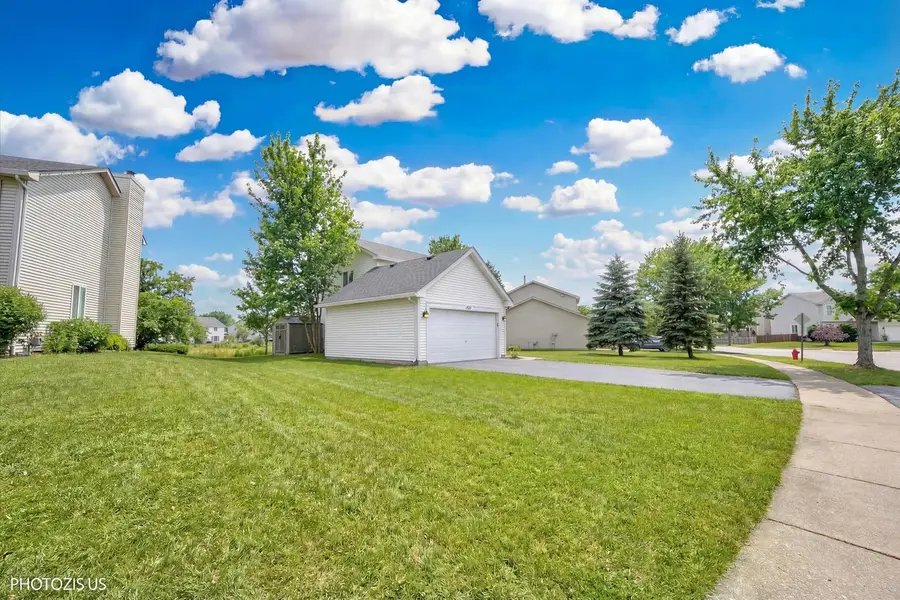 1327 E Fox Chase Drive, Round Lake Beach, IL 60073 - Image #2