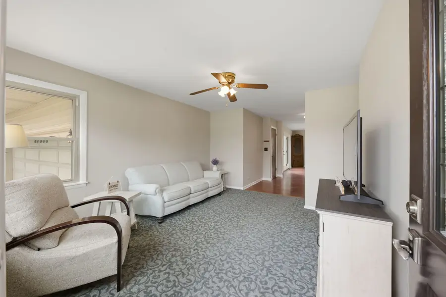 5S333 Stewart Drive, Naperville, IL 60563 - #3