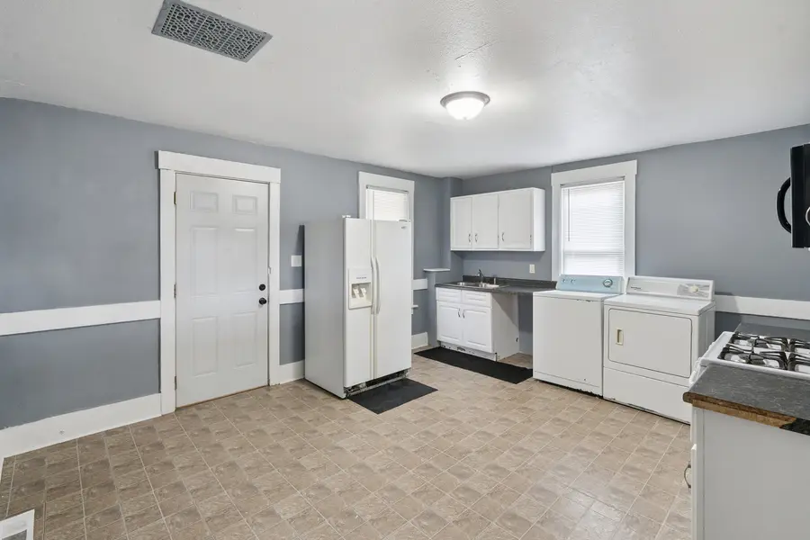 3715 Pearl Avenue, Davenport, IA 52802 - Image #2