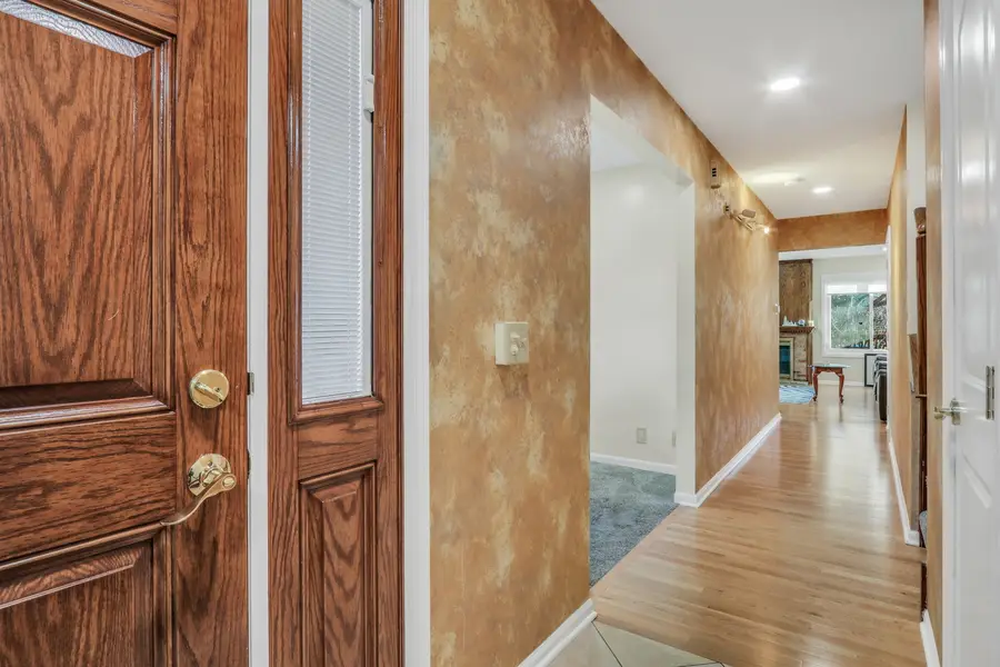 1566 Anderson Lane, Buffalo Grove, IL 60089 - Image #3