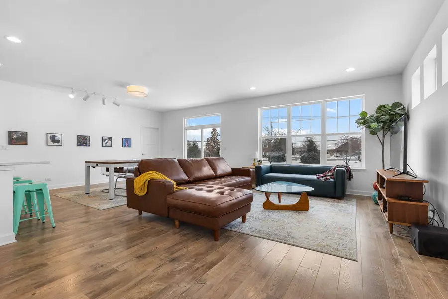 775 W Fairway Drive, Addison, IL 60101 - Image #2