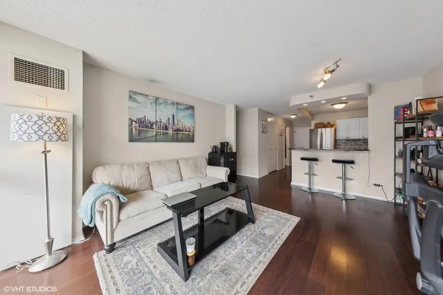 10 E Ontario Street #2304, Chicago, IL 60611 - Image #2