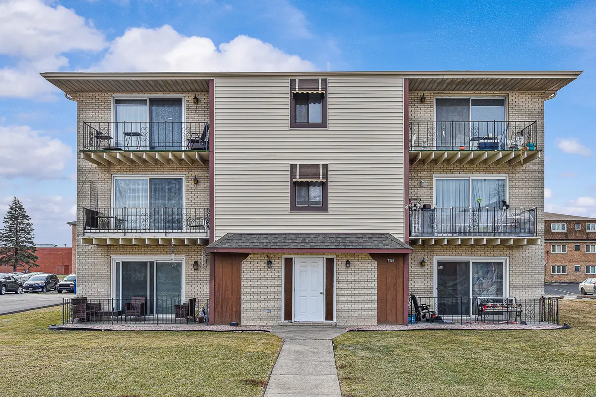 7329 W 85th Place #2A, Bridgeview, IL 60455 - Image #1