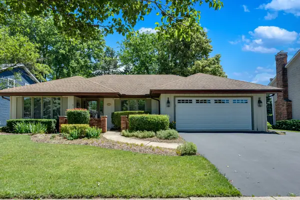 804 Manchester Street, Naperville, IL 60563