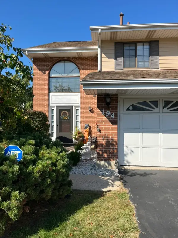 194 N Clare Court, Wood Dale, IL 60191