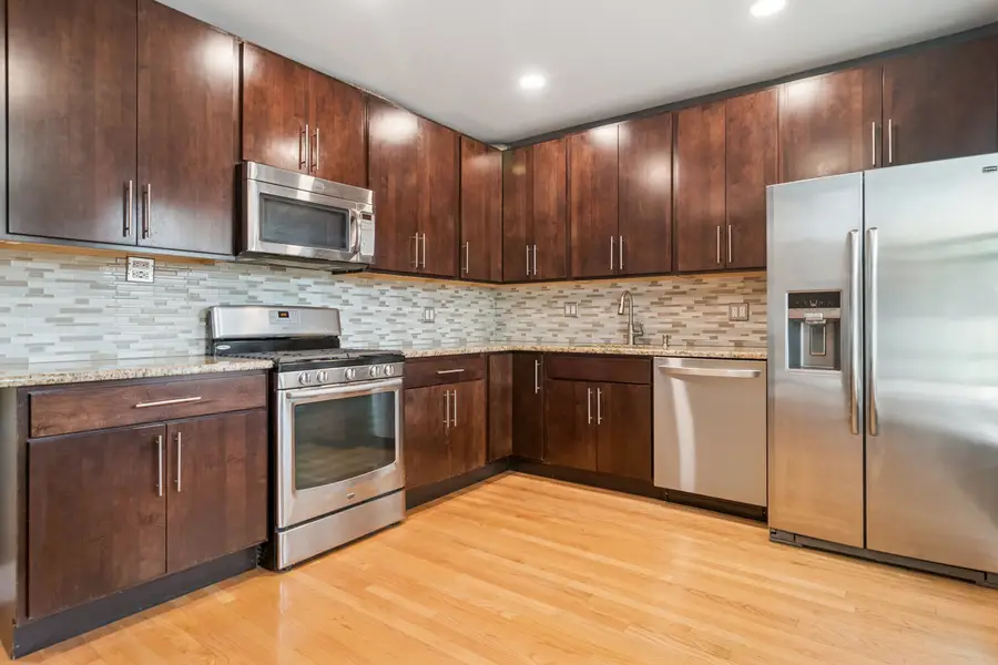6232 N Broadway Street #2, Chicago, IL 60660 - Image #3