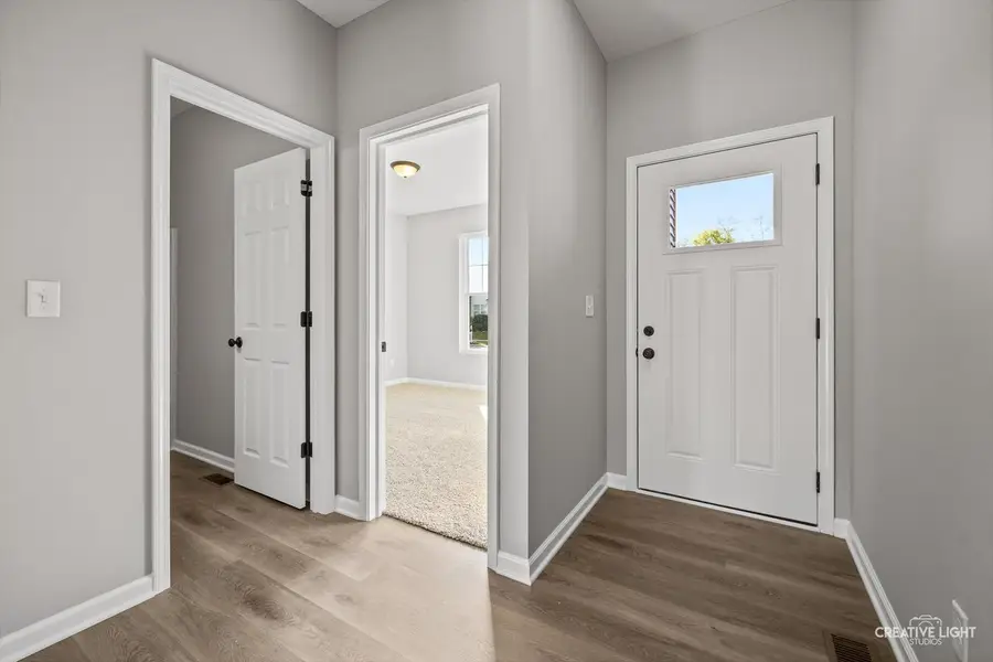 104 Boeing Trail, Poplar Grove, IL 61065 - Image #2