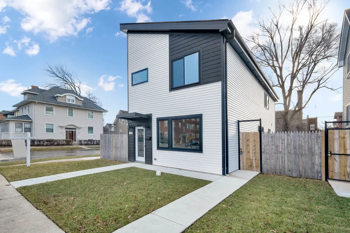 5901 W Erie Street, Chicago, IL 60644 - Image #1