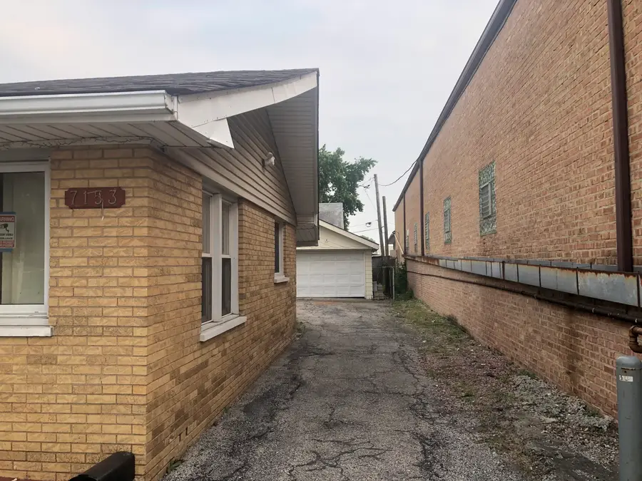 7153 W 72nd Street, Stickney Township, IL 60638 - Image #3