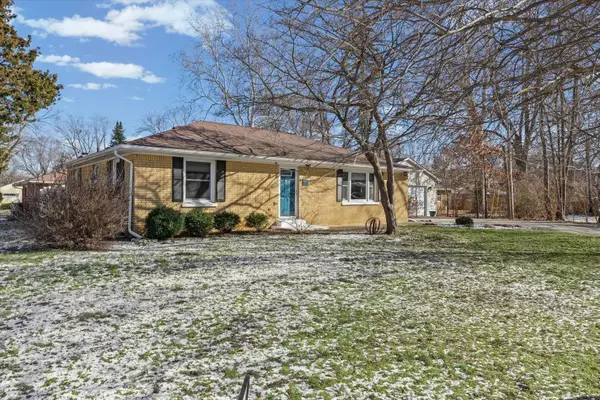 11 Normandy Place, Champaign, IL 61821