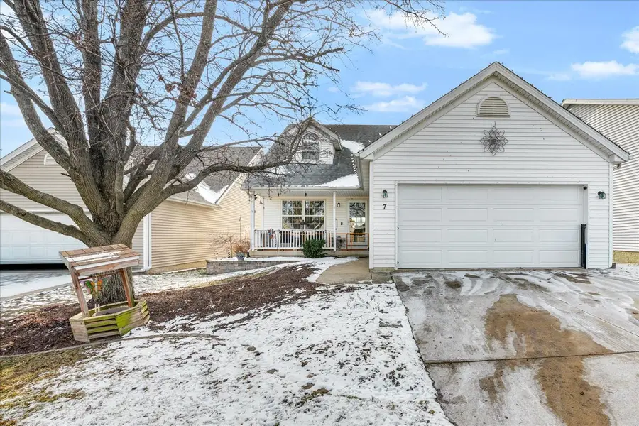 7 Lake Ridge Court, Bloomington, IL 61701 - Image #2