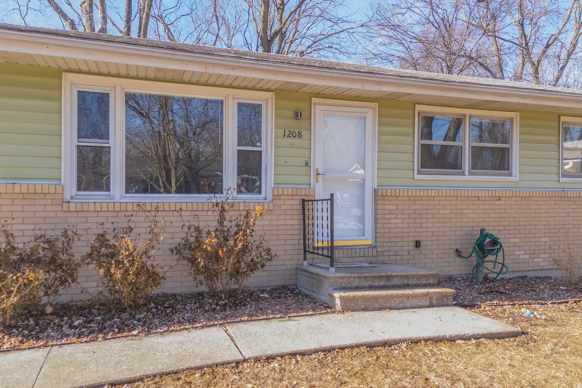 1208 Gettysburg Drive, Bloomington, IL 61704 - Image #1