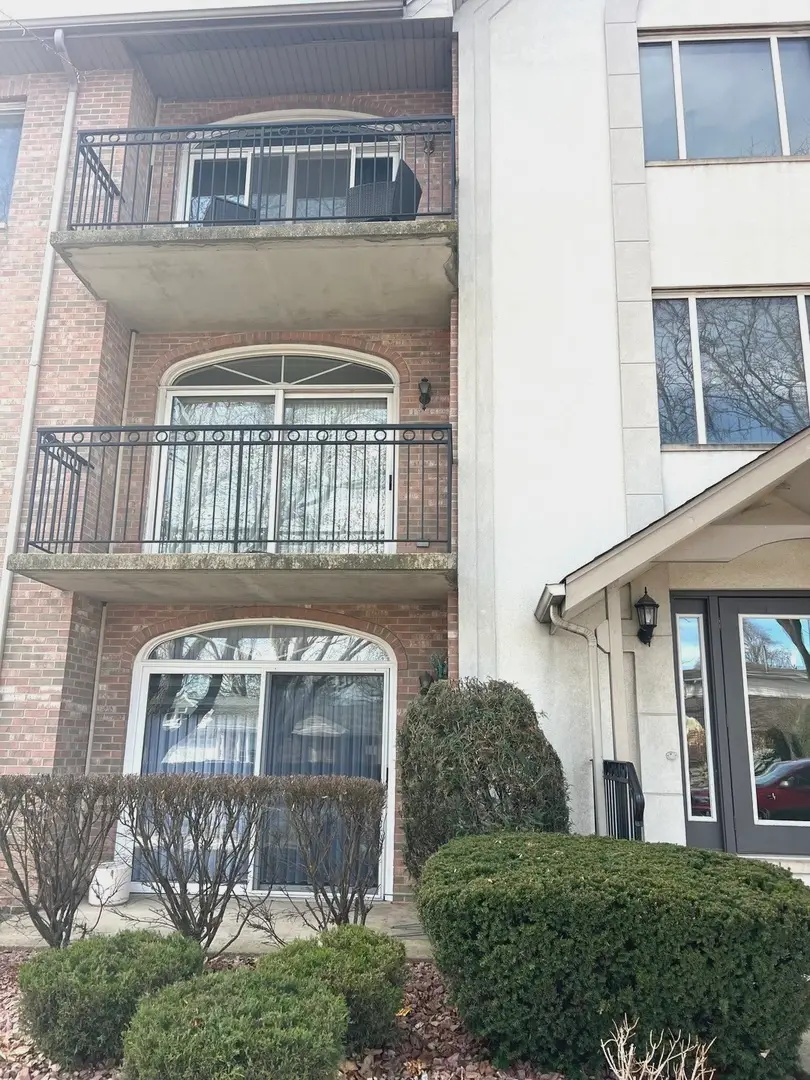 9420 S 77th Court #2E, Hickory Hills, IL 60457 - Image #3