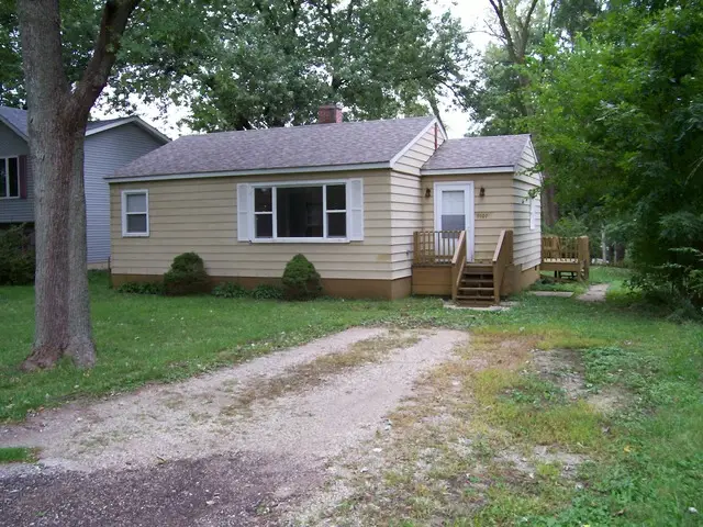 9107 Pine Avenue, Wonder Lake, IL 60097 - Image #1