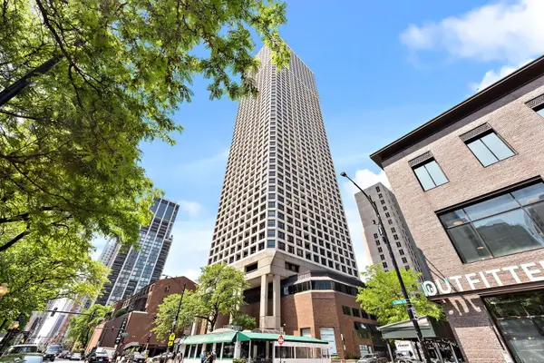 1030 N State Street #17K, Chicago, IL 60610