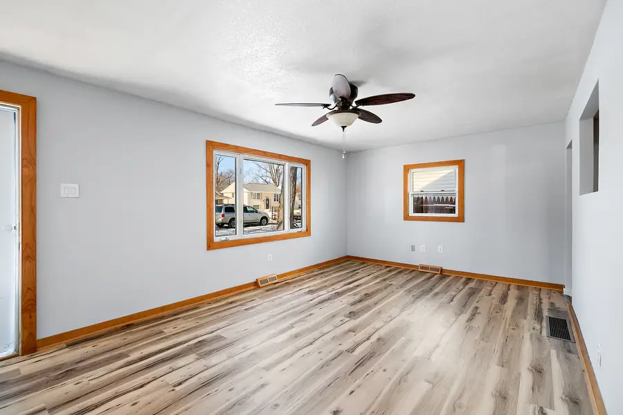 166 N Randolph Avenue, Bradley, IL 60915 - Image #2