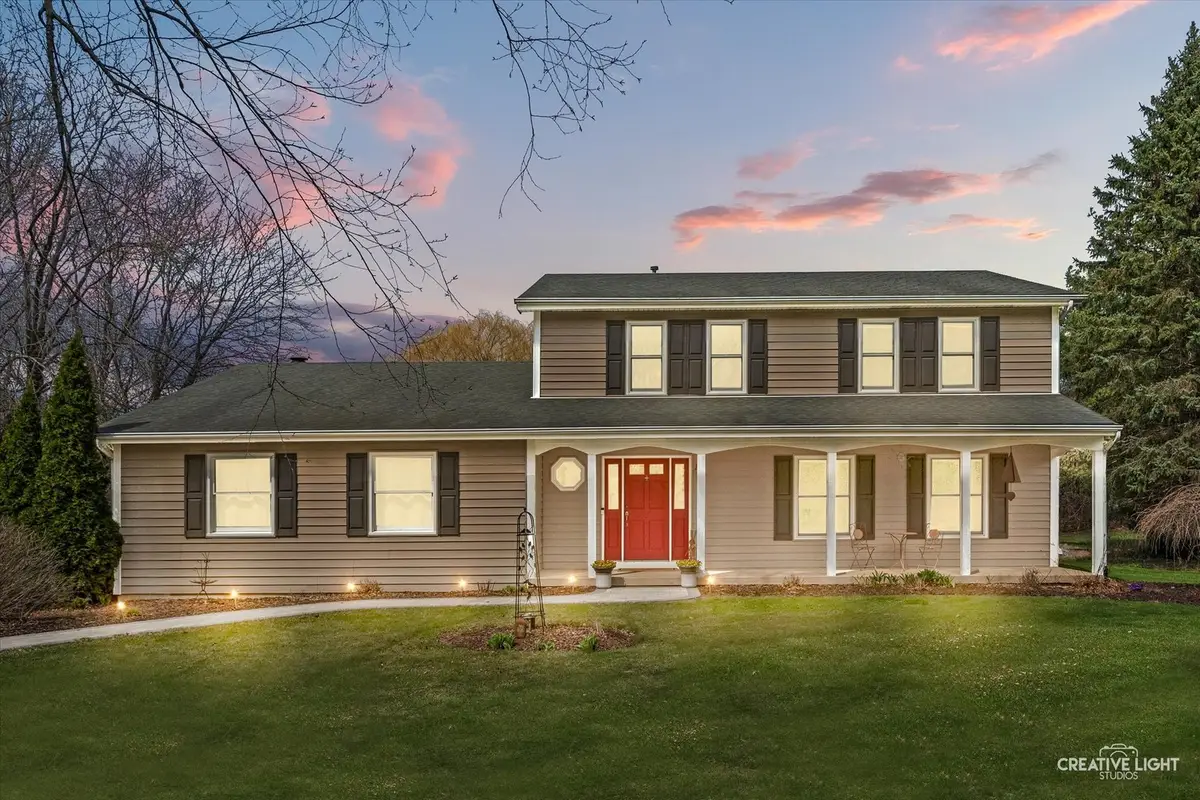 7N002 Glenview Drive, Saint Charles, IL 60175 - #1