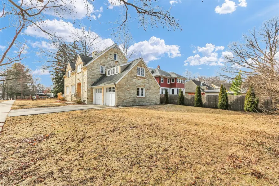 Address Withheld By Seller, Urbana, IL 61801 - Image #3