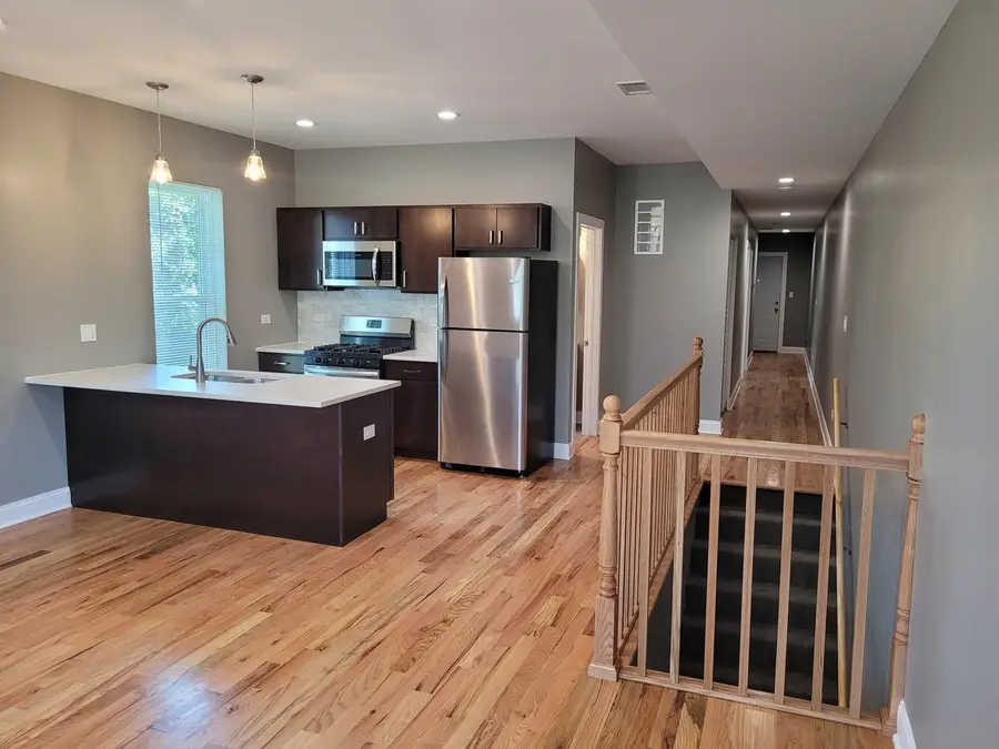 523 W 65th Place, Chicago, IL 60621 - Image #2