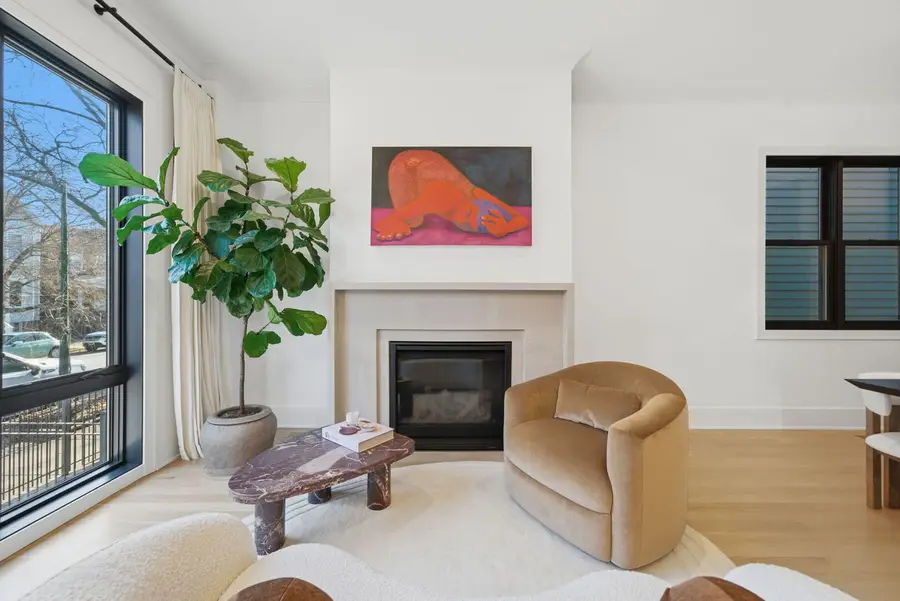 Address Withheld By Seller, Chicago, IL 60614 - #2