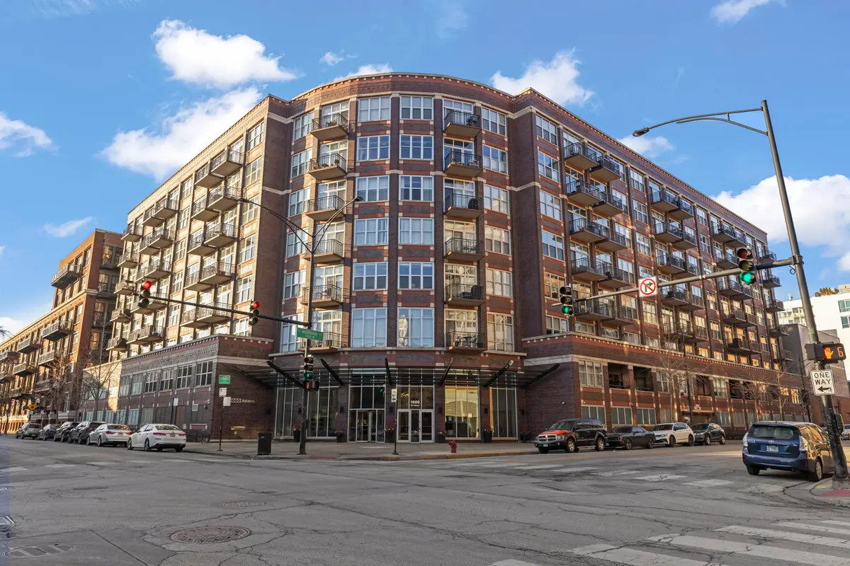 1000 W Adams Street #302, Chicago, IL 60607 - Image #1