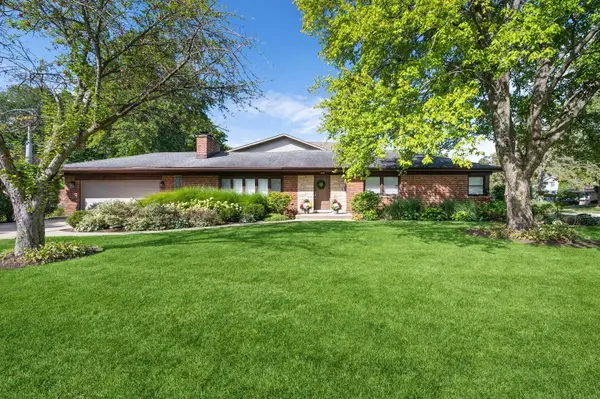 824 Echo Lane, Glenview, IL 60025