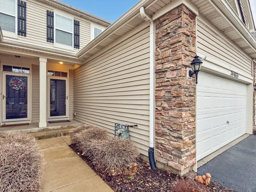 34W655 Roosevelt Avenue #D, Saint Charles, IL 60174 - Image #2