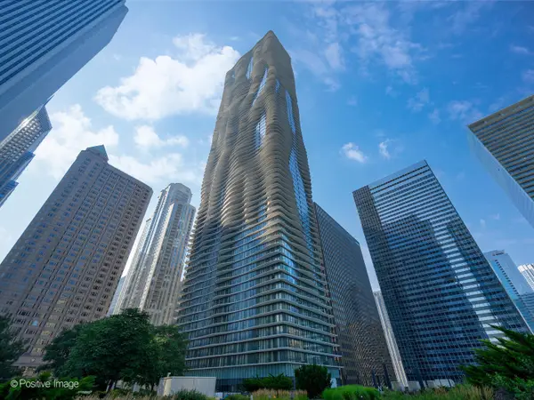 225 N Columbus Drive #6301, Chicago, IL 60601