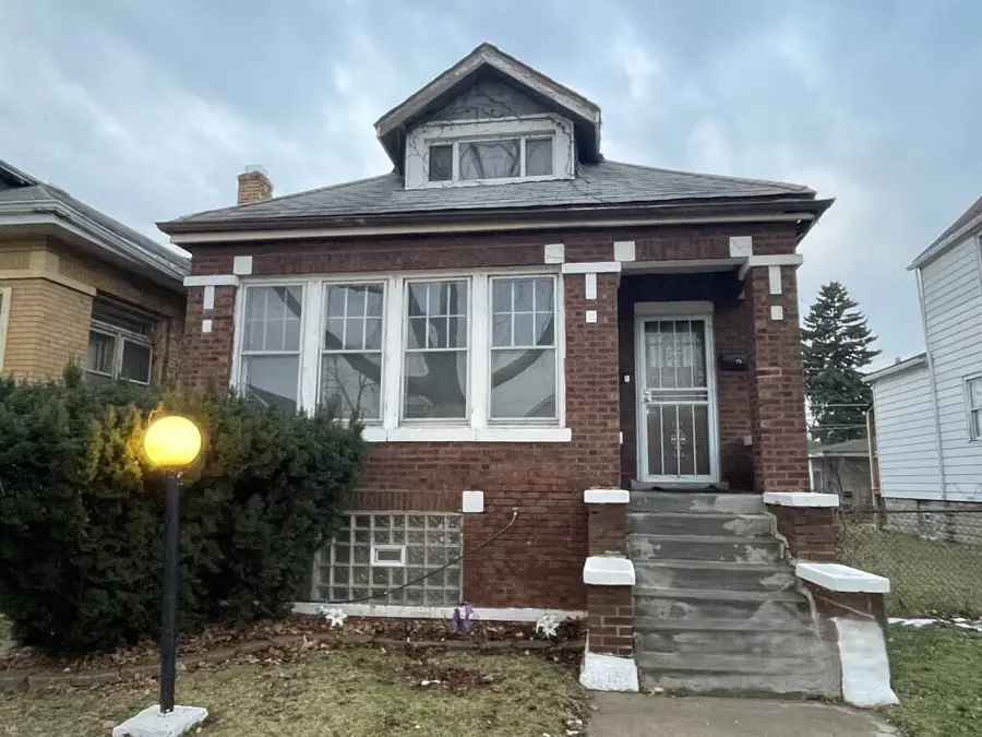 8824 S Throop Street, Chicago, IL 60620 - Image #2