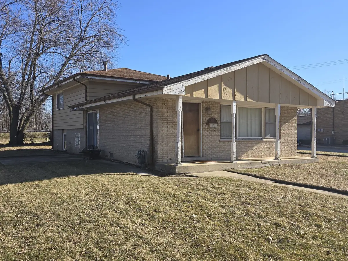 14057 S Hoxie Avenue, Burnham, IL 60633 - Image #1