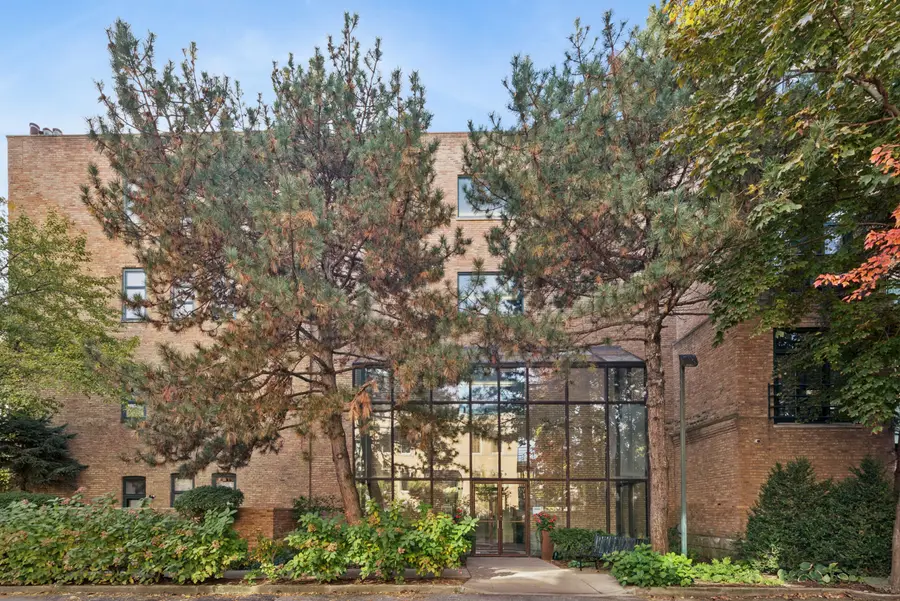 Address Withheld By Seller, Chicago, IL 60614 - Image #2