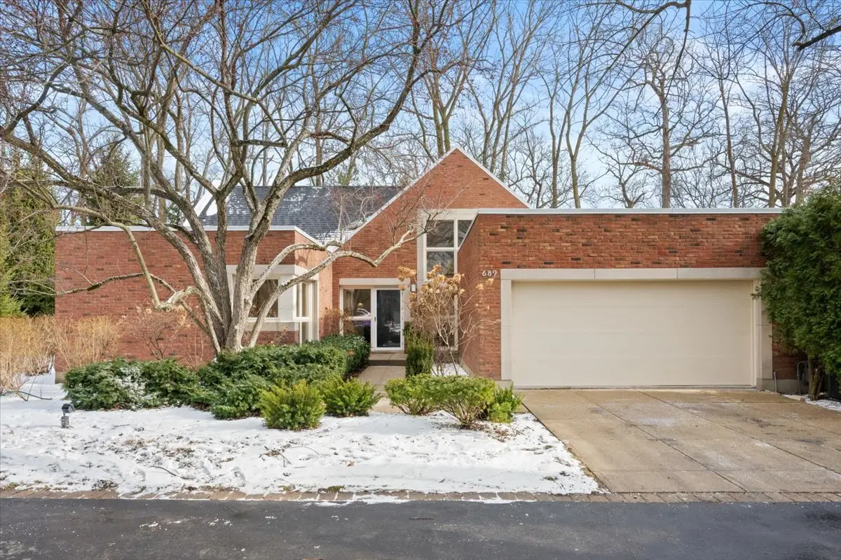 689 Crofton Avenue S, Highland Park, IL 60035 - Image #1