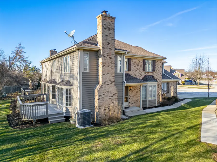 1N020 Prairie Path Lane, Winfield, IL 60190 - Image #2