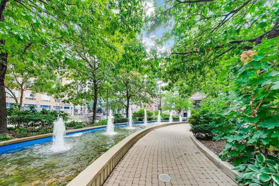 400 N Lasalle Drive #1912, Chicago, IL 60610 - Image #2