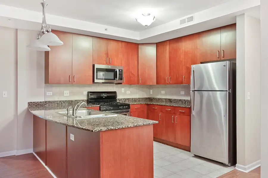 135 S York Street #314, Elmhurst, IL 60126 - Image #2