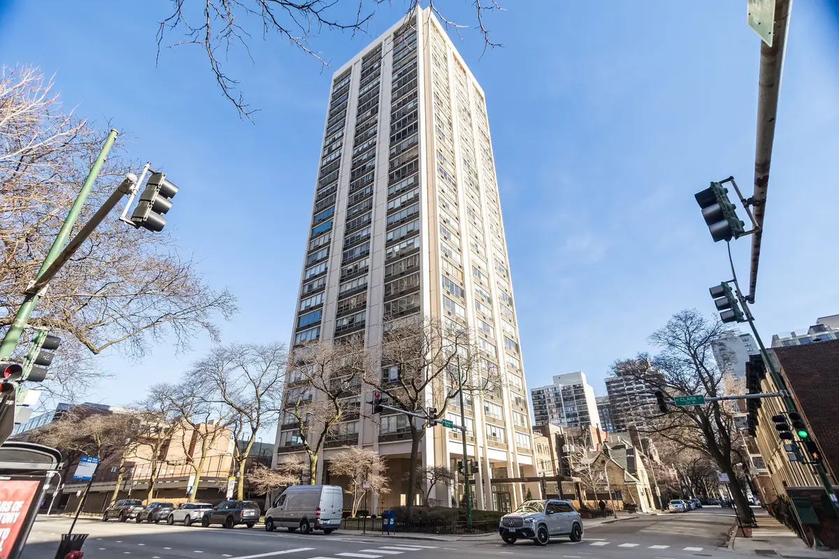 70 W Burton Place #704F, Chicago, IL 60610 - #1