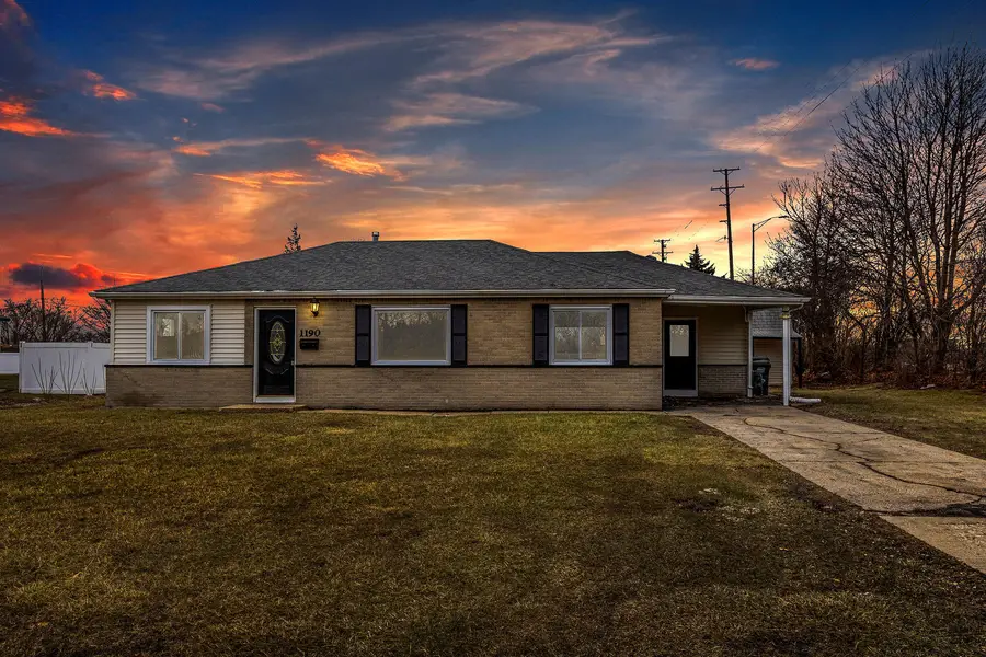 1190 Ash Road, Hoffman Estates, IL 60169 - Image #2