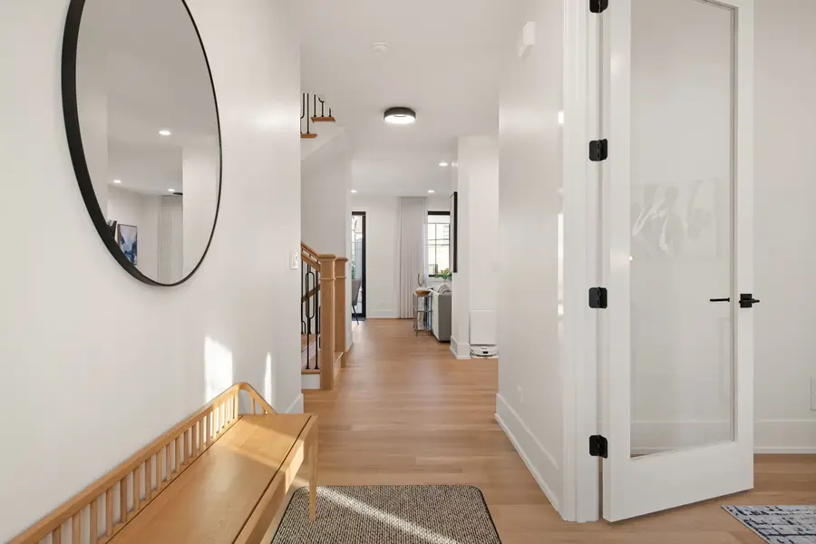 835 S Ashland Avenue, La Grange, IL 60525 - Image #2