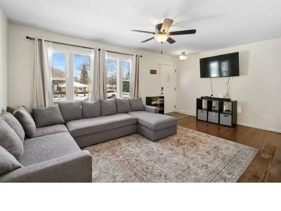 1234 Fulton Avenue, Winthrop Harbor, IL 60096 - Image #2