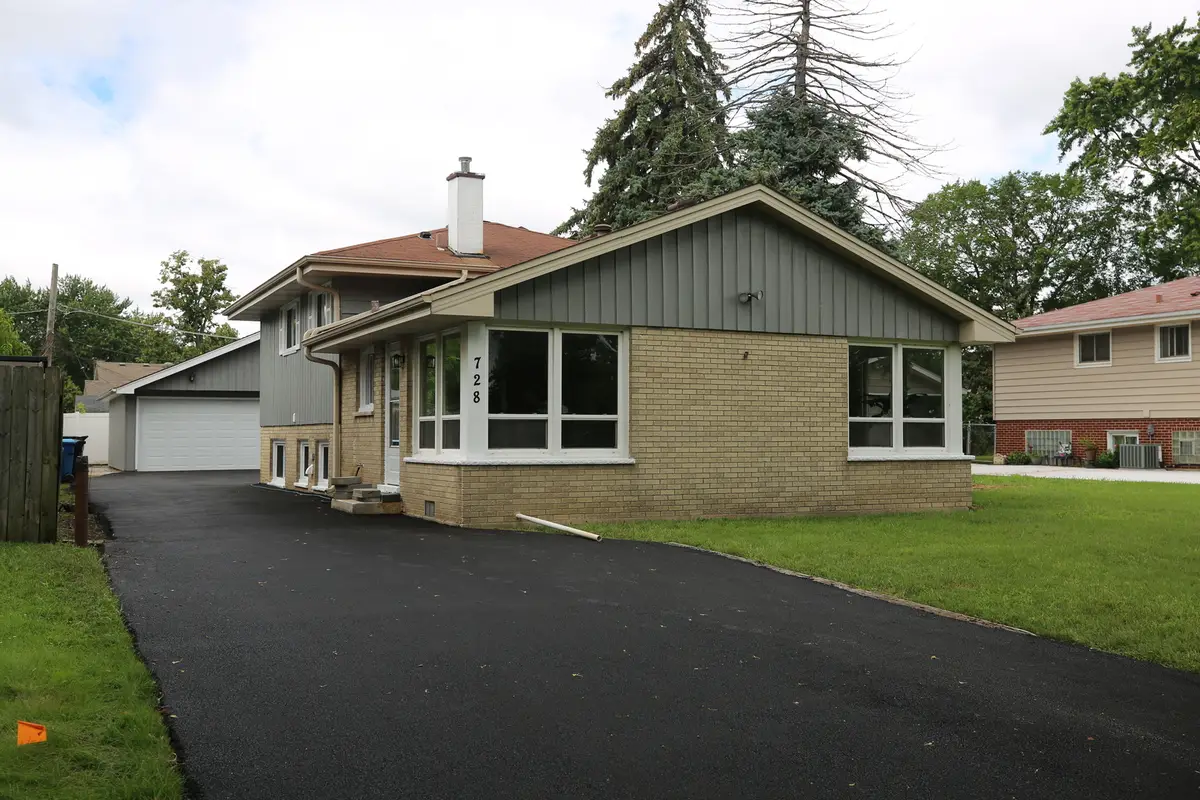 728 N Parker Street, Elmhurst, IL 60126 - Image #1