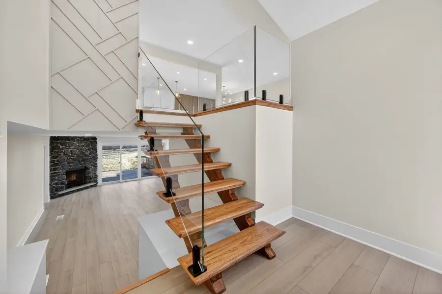 1319 N Chestnut Avenue, Arlington Heights, IL 60004 - Image #3