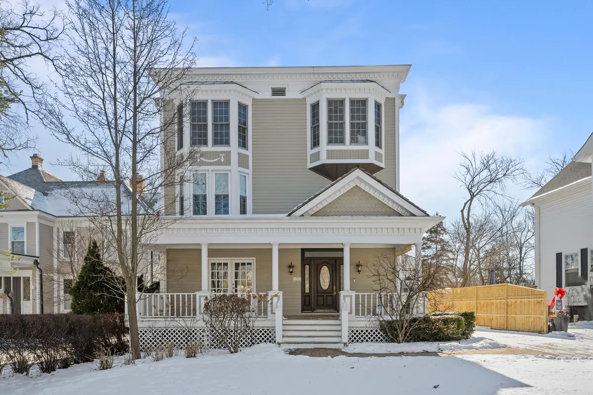 399 E Deerpath Road, Lake Forest, IL 60045 - Image #1