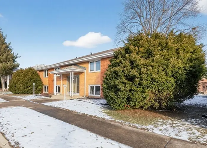 18235 Exchange Avenue, Lansing, IL 60438 - Image #3