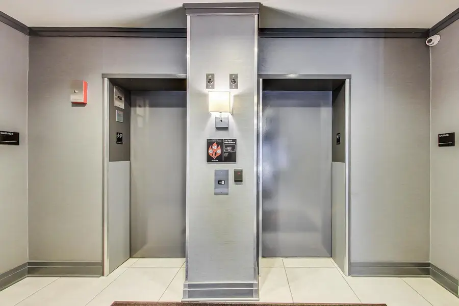 950 W Huron Street #501, Chicago, IL 60642 - Image #2