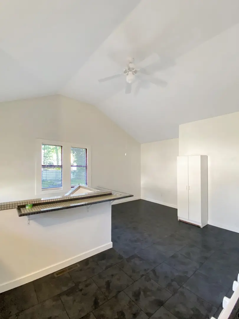 11 S Lake Avenue, Fox Lake, IL 60020 - Image #3