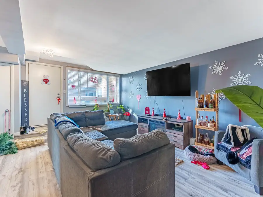 6337 Roosevelt Road #309, Berwyn, IL 60402 - Image #3